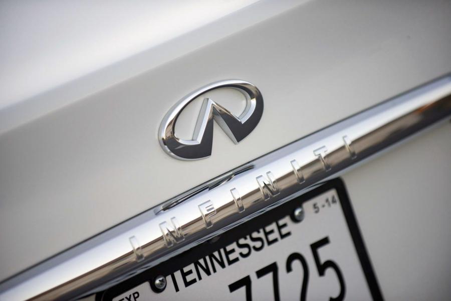  Infiniti Q50 S 2014 года  (фото 9 из 33)